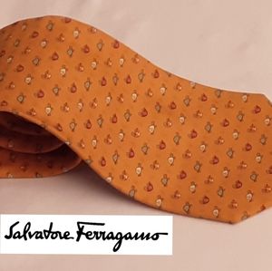 Salvatore Ferragamo 100% Silk Turtle Pattern Tie